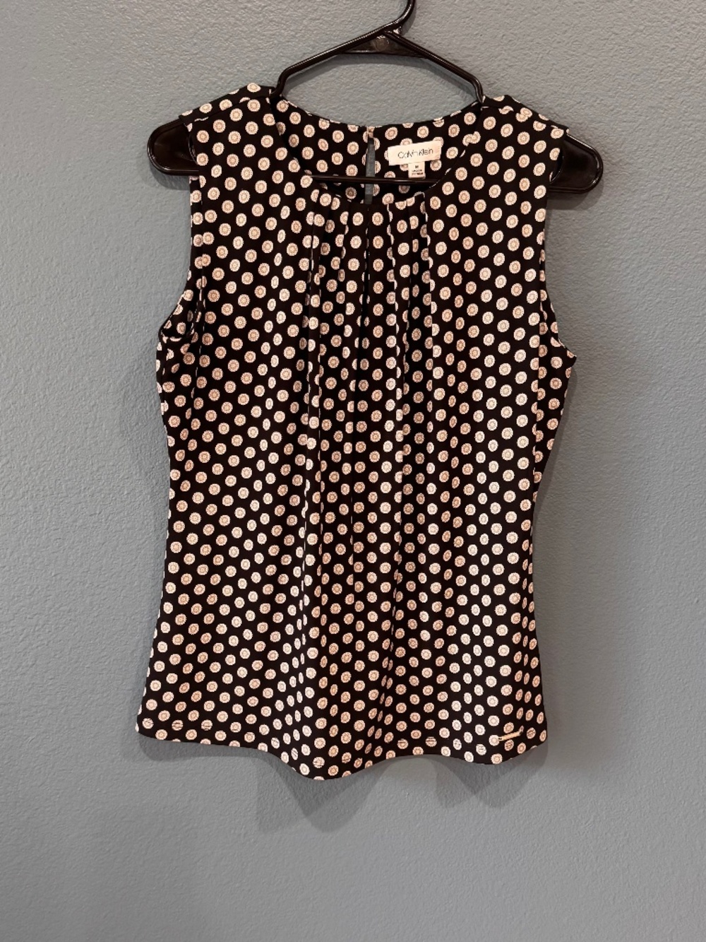 Calvin Klein Black & White Geometric Sleeveless‎ Pleated Shell Top M
